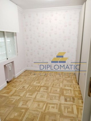 Piso en alquiler en Recoletos en Madrid