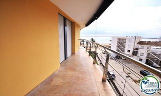 Piso en venta en Salatar en Roses