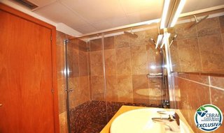 Piso en venta en Salatar en Roses