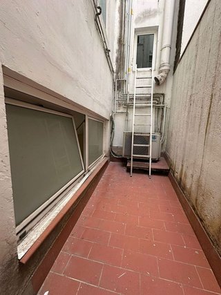 Local comercial en venta en El Baix Guinardó en Barcelona