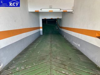 Garaje en alquiler en Ensanche - Sar en Santiago de Compostela