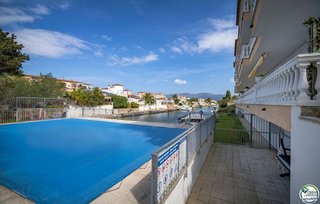 Piso en venta en Empuriabrava en Castelló d´Empúries