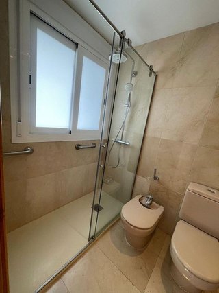 Piso en alquiler en Costillares en Madrid