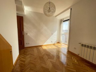 Piso en alquiler en Costillares en Madrid