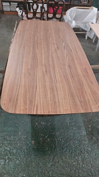 Mesa Kave Home madera nogal