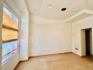 Local comercial en alquiler en Ensanche en Pamplona