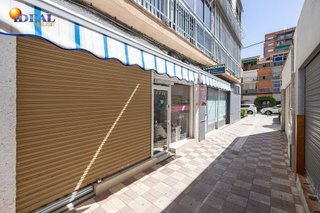 Local comercial en venta en Polígono Cartuja – La Paz en Granada