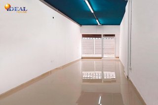 Local comercial en venta en Polígono Cartuja – La Paz en Granada