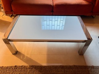 Mesa centro elevable cristal blanca e inox