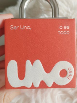 Cajita Uno de 50 Roja