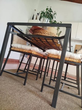 Mesa Comedor Cristal y 4 Sillas