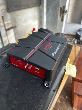 Amplificador Pioneer GM-A3702 + Subwoofer