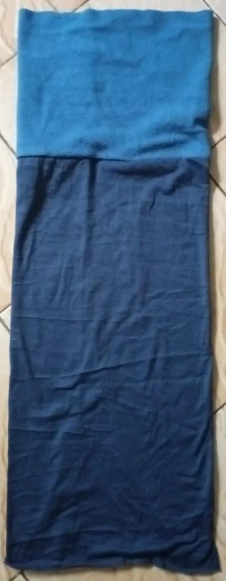 Braga de cuello azulado.