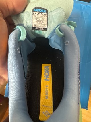 Zapatillas Hoka Talla 39 (Recomendada 38)