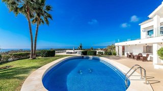 Chalet en alquiler en Elviria en Marbella