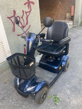 Scooter movilidad reducida azul  con mejoras