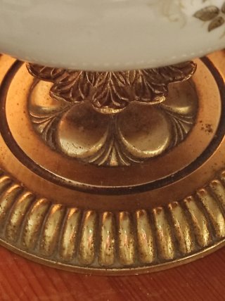 Lámpara mesa porcelana, bronce y cristal