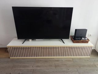 Mueble TV y Sofá