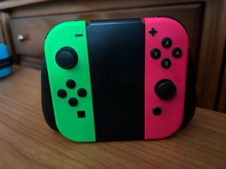 Nintendo Switch + 5 Giochi + Accessori