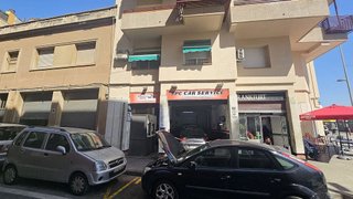 Local comercial en venta en Can Clota en Esplugues de Llobregat