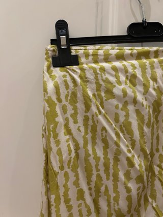 Falda larga estampada verde y blanca