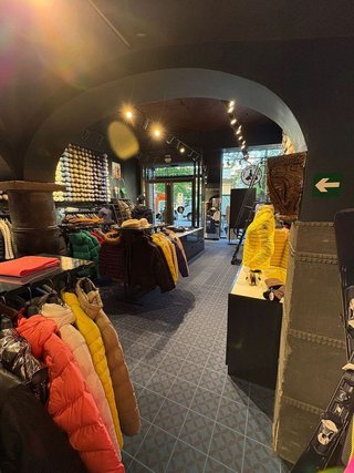 Local comercial en alquiler en Centre en Girona