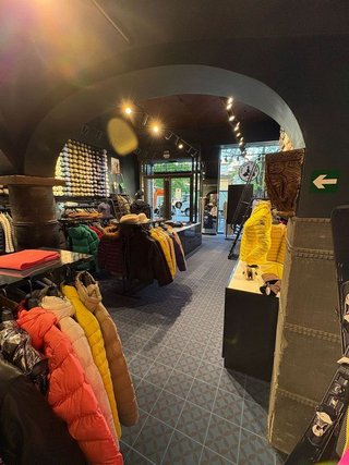 Local comercial en alquiler en Centre en Girona