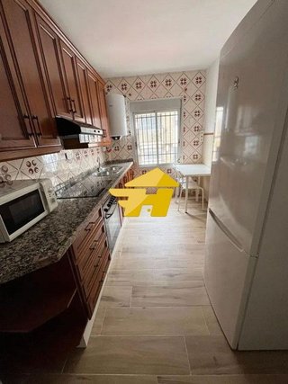 Piso en alquiler en Huerta de la Reina - Trassierra en Córdoba