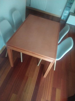 Mesa extensible de madera Cerezo.