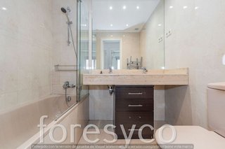 Piso en alquiler en San Juan Bautista en Madrid