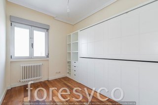 Piso en alquiler en San Juan Bautista en Madrid