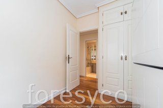 Piso en alquiler en San Juan Bautista en Madrid