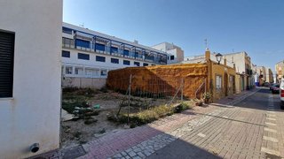 Solar en venta en Puerto de Garrucha en Garrucha