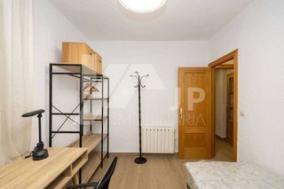 Piso en alquiler en Centro - Sagrario en Granada