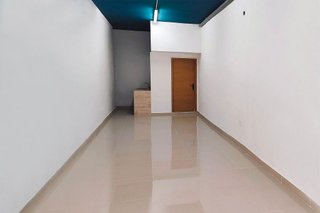 Local comercial en venta en Polígono Cartuja – La Paz en Granada