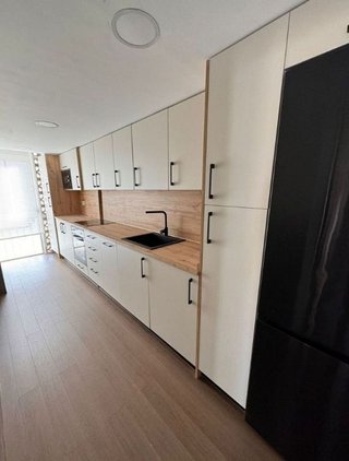 Piso en alquiler en Polígono Cartuja – La Paz en Granada