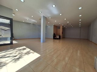 Local comercial en venta en Centre - Eixample – Can Llobet – Can Serra en Barbera del Vallès