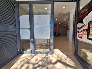 Local comercial en venta en Centre - Eixample – Can Llobet – Can Serra en Barbera del Vallès