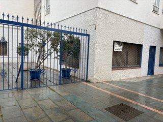 Local comercial en venta en Playa de la Fontanilla en Marbella
