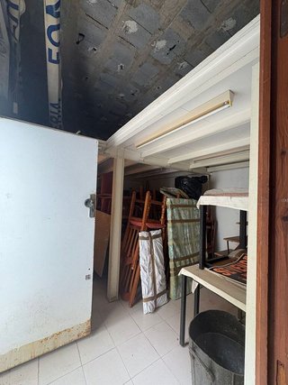 Local comercial en venta en Playa de la Fontanilla en Marbella