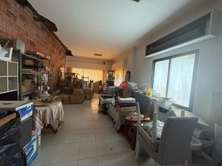 Local comercial en venta en Playa de la Fontanilla en Marbella