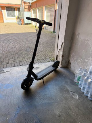 Monopattino Elettrico Ninebot G30 Usato Poco
