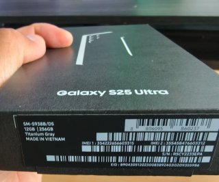 Samsung Galaxy S25 Ultra gris titanio