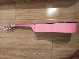 Guitarra infantil rosa
