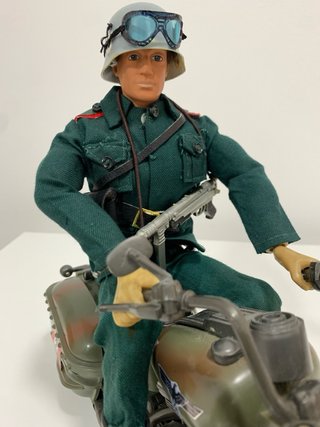 Figura Geyperman Motociclista Militar