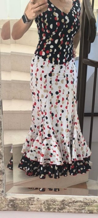 Conjunto Flamenco Falda y Cuerpo Lunares