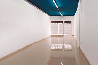 Local comercial en venta en Polígono Cartuja – La Paz en Granada