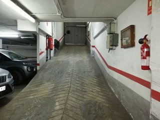 Garaje en venta en Artigas - Llefià en Badalona