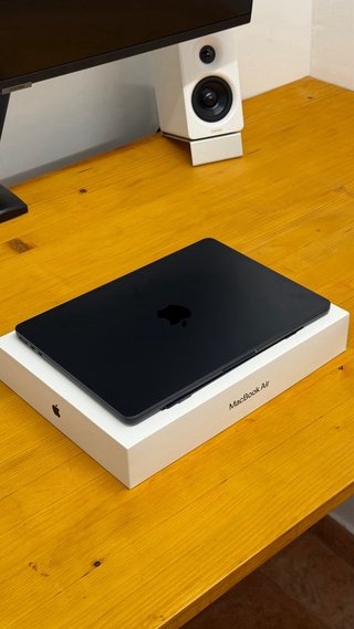 MacBook Air 13 M5 16GB 512GB Midnight Blue