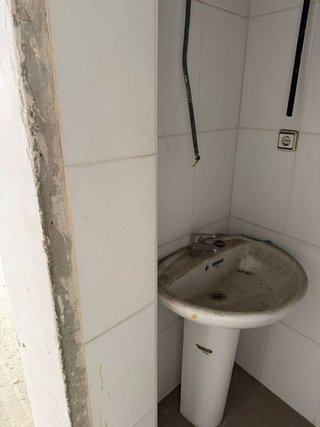 Local comercial en venta en San Roc - El Remei en Badalona
